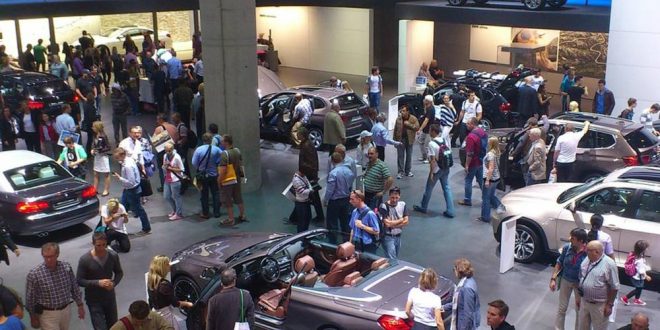 معرض فرانكفورت 2017 … جدول مزدحم بالسيارات
