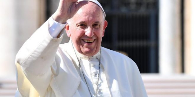 البابا فرنسيس يحتفل بعيد ميلاده الثاني والثمانين