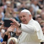 البابا فرنسيس يواصل زياراته المفاجئة في إطار "جمعة الرحمة"