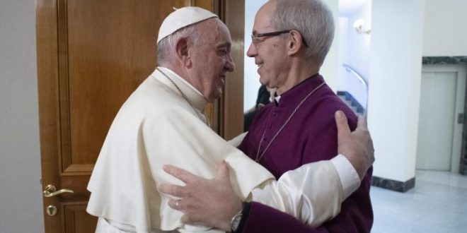 البابا فرنسيس يستقبل رئيس أساقفة كانتربوري في الفاتيكان