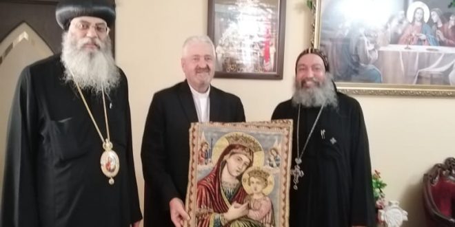 اتحاد اورا في زيارة كنيسة الأقباط الأرثوذكس: المطلوب الوحدة الوطنية على الصعيدين الانساني والاجتماعي